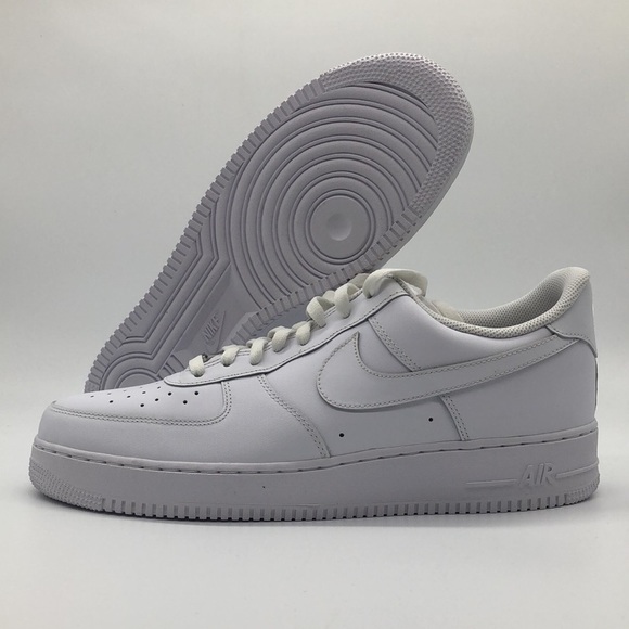 Nike Men's Air Force 1 Low '07 Triple White Casual Sneaker CW2288-111 USED Sz 7 - Picture 1 of 12